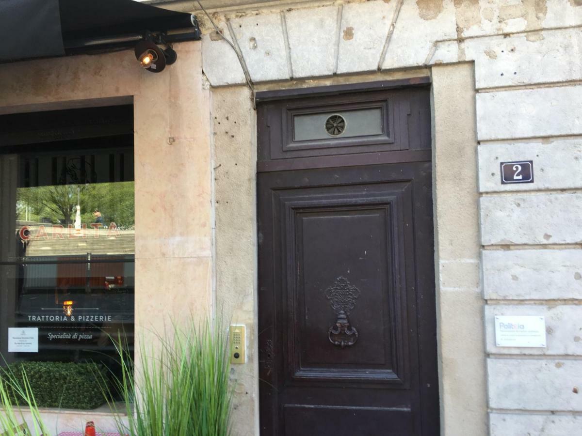 Le Calme De L'Opera. Apartamento Lyon Exterior foto